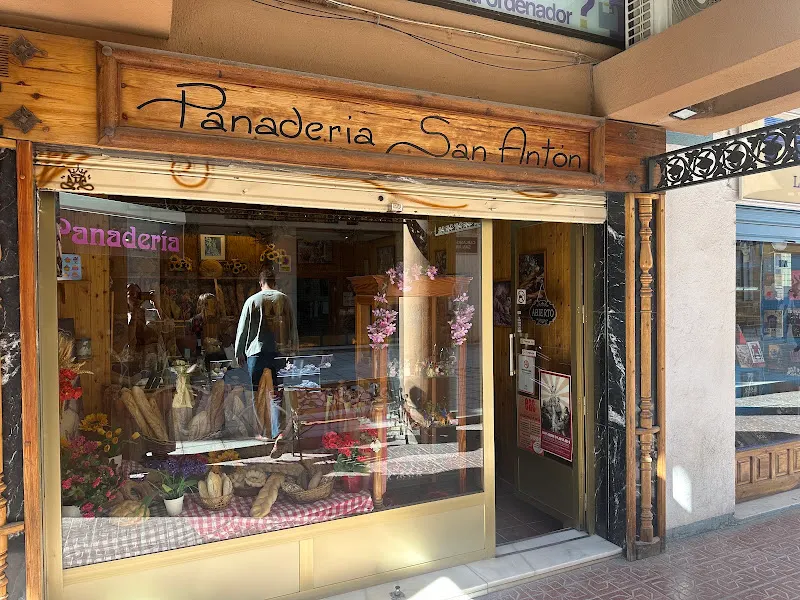 Panaderia San Antón - Panadería en Granada - foto 2