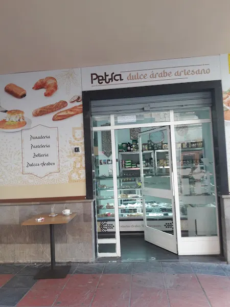 Pastelería Petra - Pastelería en Granada - foto 2