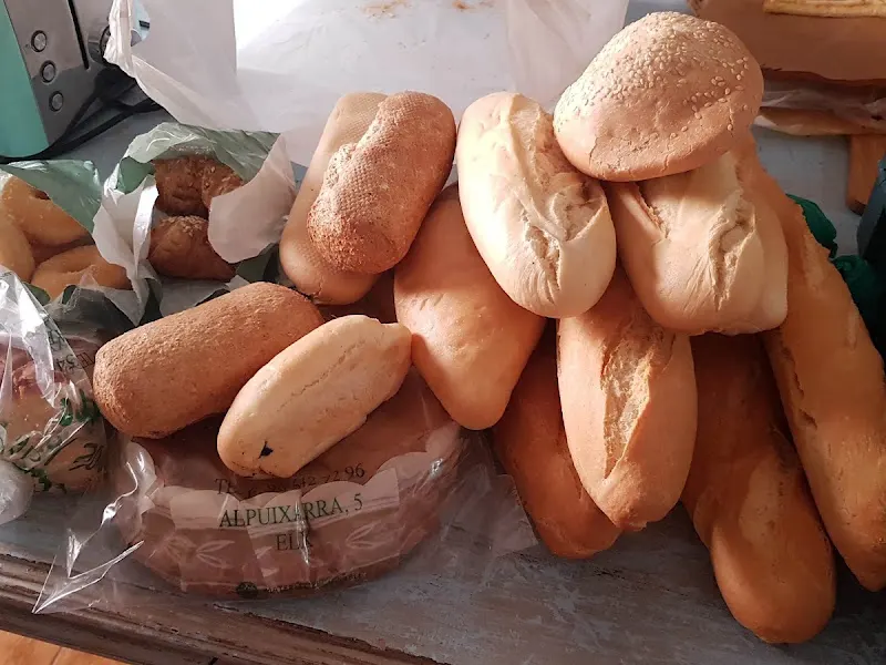 El jardín de las delicias Centro | Pastelería, catering, panadería en Elche - Panadería en Elche - foto 2