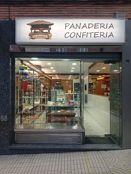 Panaderia Confiteria La Panera - Oviedo