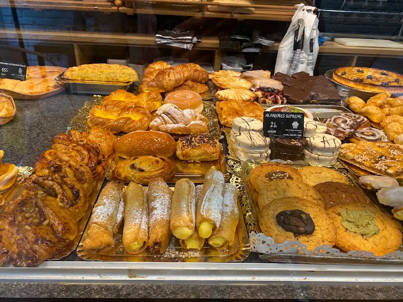 Casadiella & Cafe - Panadería en Oviedo - foto 3