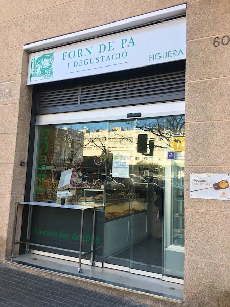 Hornos de pan Figuera - Panadería en Badalona - foto 2