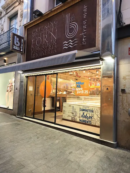 Forn Bertran - Panadería en Badalona - foto 2
