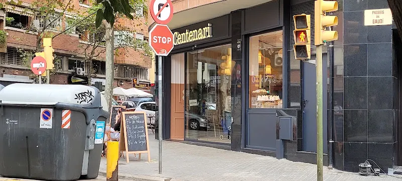 Forn de pa Centenari - Panadería en Sabadell - foto 2