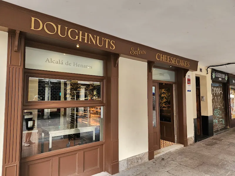 Salinas Doughnuts & Cheesecakes 🍩 - Pastelería en Alcalá de Henares - foto 2