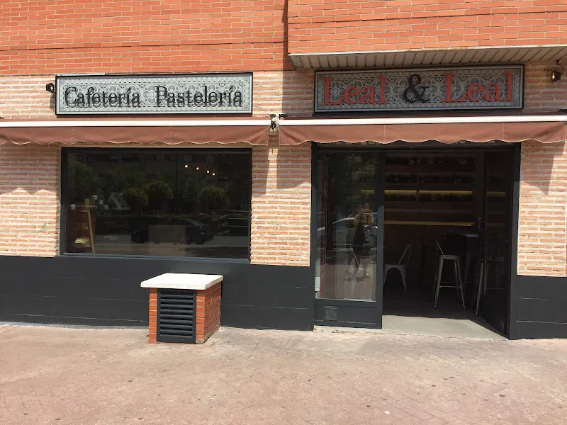 Pasteleria cafeteria Leal&Leal - Alcalá de Henares