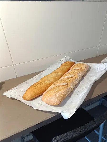 Panadería Harispan S.L. - Panadería en Almería - foto 2