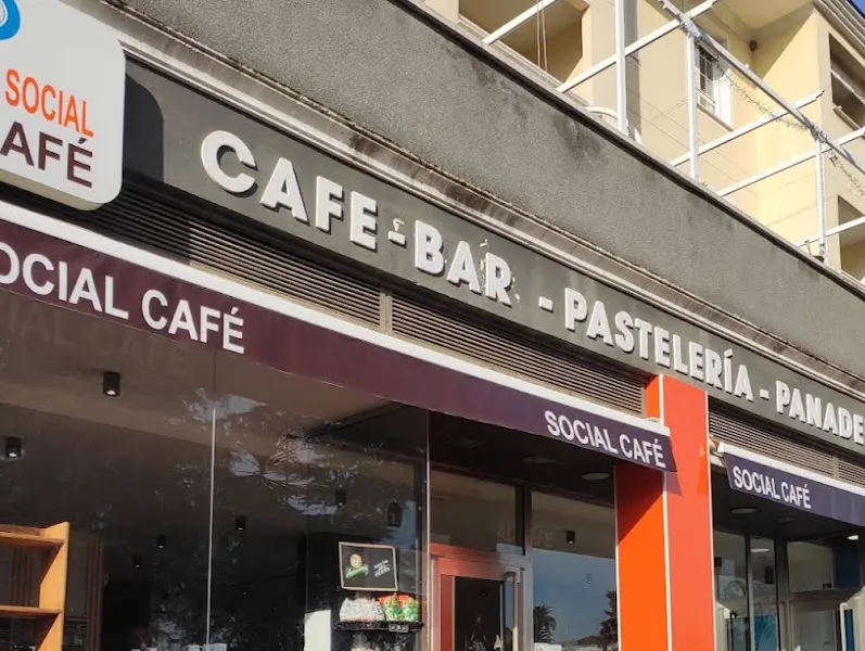 Social Café: Cafetería, Pastelería, Panadería