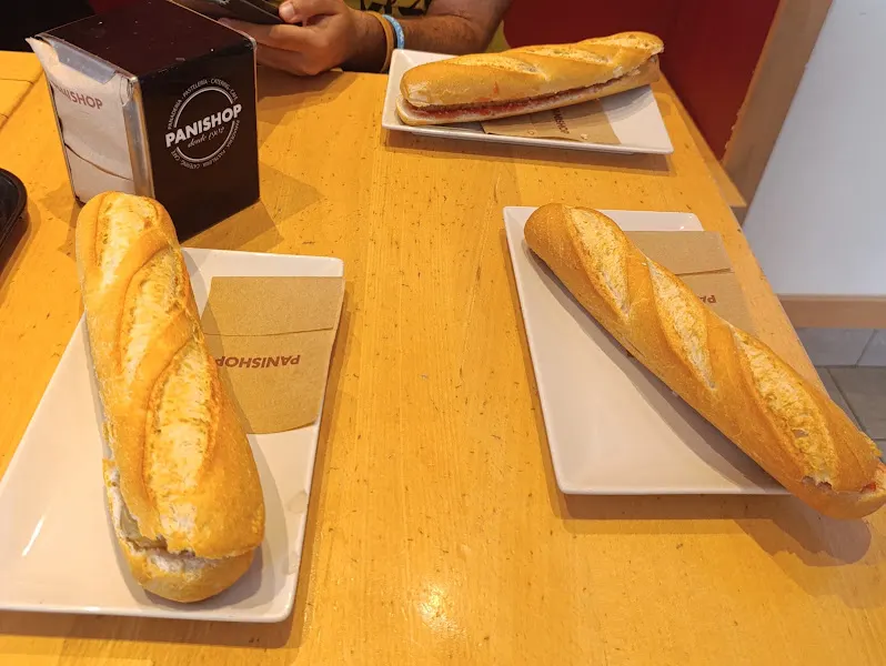 Panadería Panishop - Panadería en Tarragona - foto 2