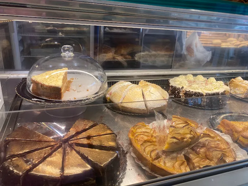 Cafetería - Panadería Troyano