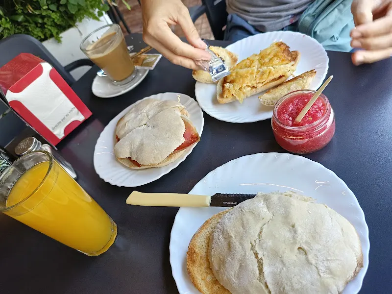 Cafetería, Panadería Gaspar