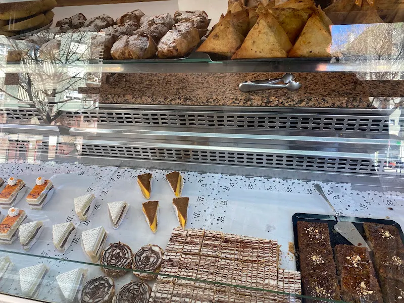 Noha Forn De Pa I Pastisseria - Panadería en Mataró - foto 2