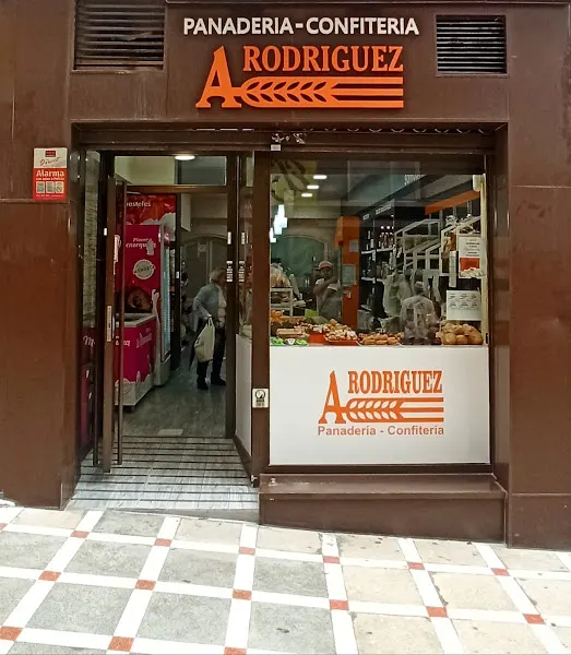 Panadería y Confitería Rodriguez - Panadería en Jaén - foto 2