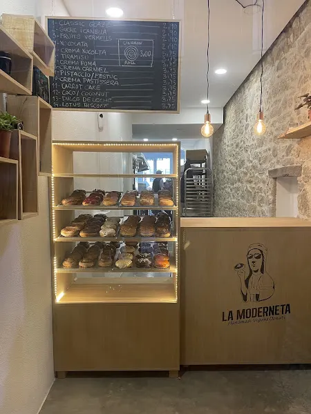 La Moderneta - Pastelería en Girona - foto 2