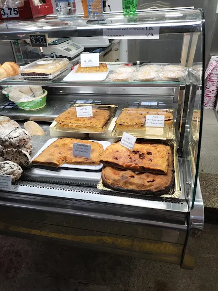 Panaderia Pájaro. Empanadas - Santiago de Compostela