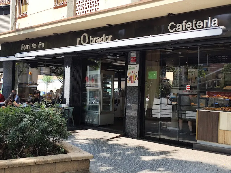 Pastelería SAN IDELFONS - Panadería en Cornellà de Llobregat - foto 2