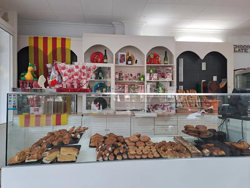 Pastelería SAN IDELFONS - Panadería en Cornellà de Llobregat - foto 3