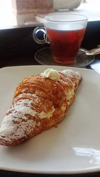Pastelería Cafetería ROSSY regalos. - Pastelería en Guadalajara - foto 3