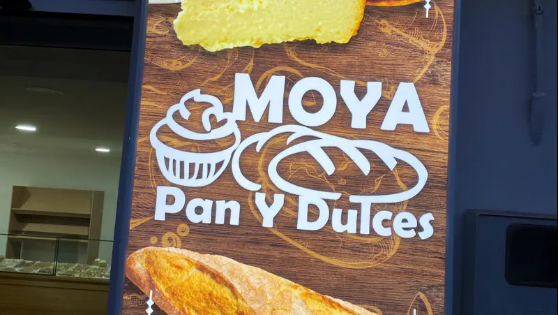 Pan y Dulces MOYA - Panadería en Vícar - foto 2