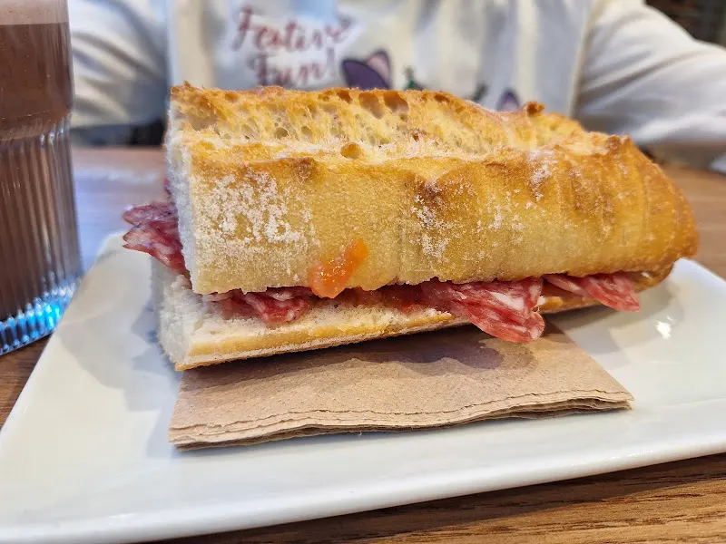 Panet Girona - Forn de Pa, Pastisseria i Cafeteria - Sant Boi de Llobregat
