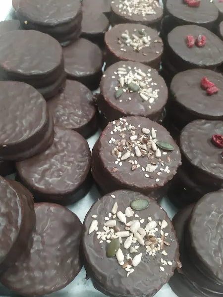#AlfajoresBrutales OBRADOR MAYORISTA - No tenemos atención al publico, pero puedes hacer tu pedido y te lo enviamos 😉 - Pastelería en Getxo - foto 2