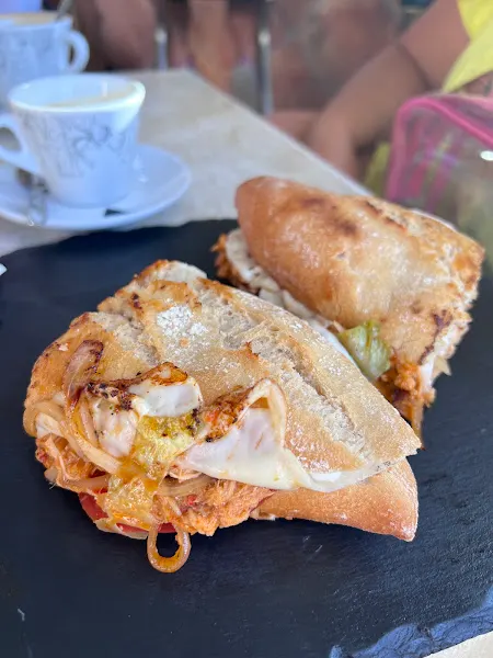 Pan Caliente Ariker