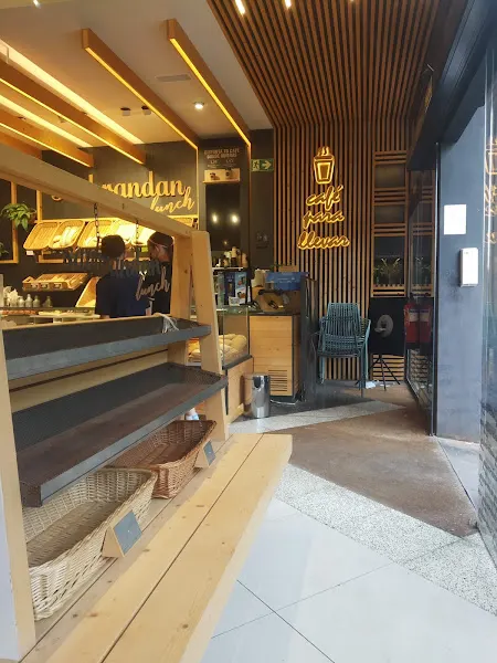 Sanbrandan - Panadería en Ferrol - foto 2