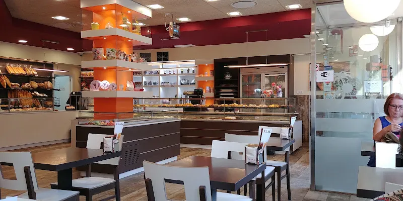 Pastelería Manacor - Pastelería en Majadahonda - foto 2