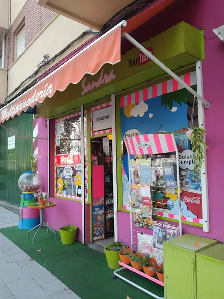 Kiosko Sandra Multipanadería ( Servicio Paquetería )