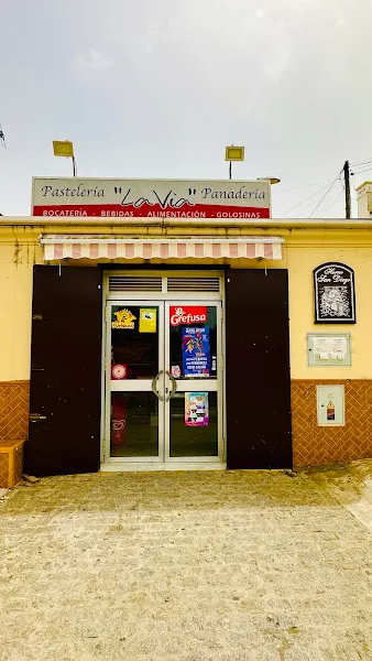 Pasteleria "La Via" Panaderia - Panadería en Sanlúcar de Barrameda - foto 2