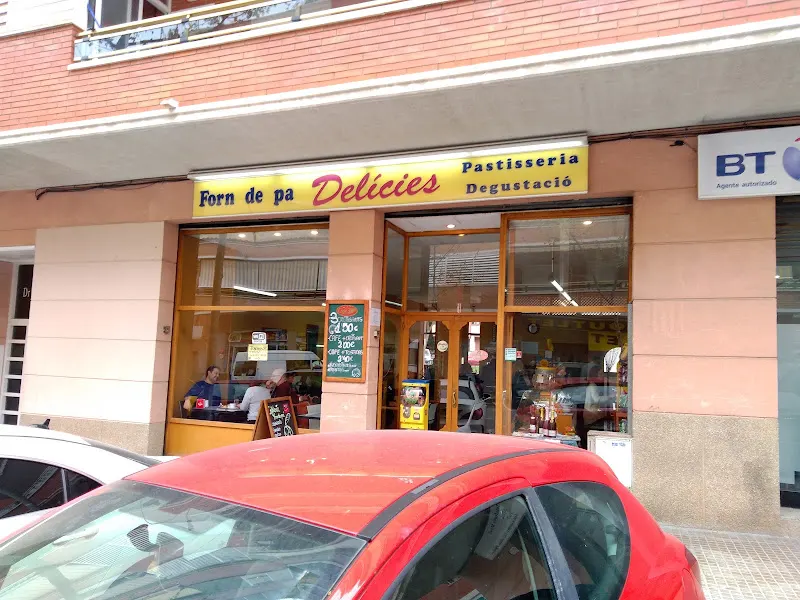 Forn de pa les delicies - Panadería en Viladecans - foto 2