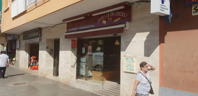 Panadería Punto de encuentro - Panadería en Prat de Llobregat (El) - foto 2