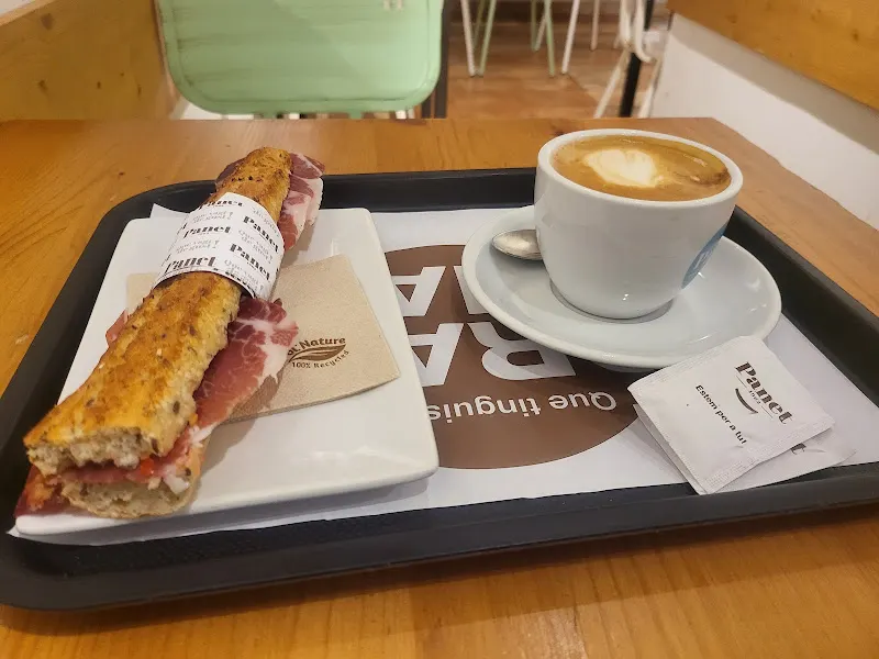 Panet Trueta - Forn de Pa, Pastisseria i Cafeteria