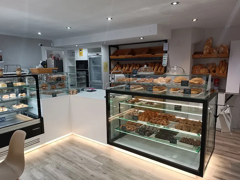 Panadería Cafetería Rosalina - Ávila