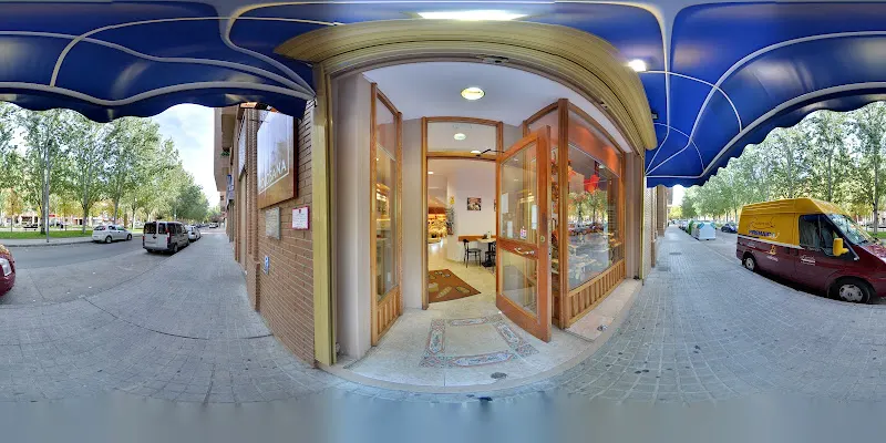 TOLOSANA - Pastelería en Huesca - foto 2