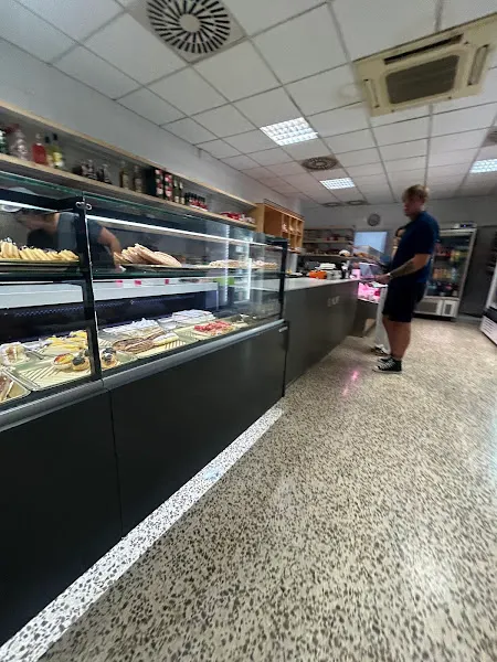 FORN ES BLAT - Pastelería en Eivissa - foto 2