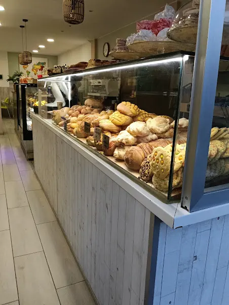 Latínpan Gava - Panadería en Hospitalet de Llobregat (L) - foto 2
