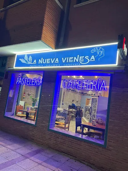 Cafetería - Pastelería Argentina - La Nueva Vienesa - Pinto