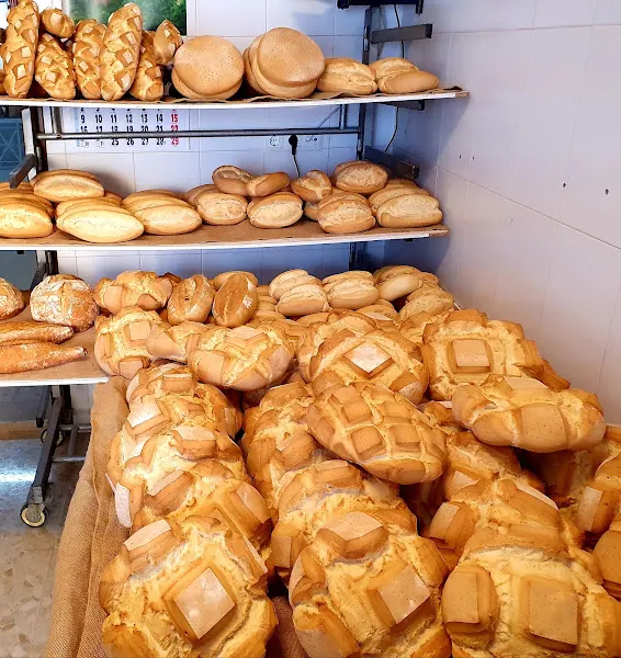 Panaderia juan cano e hijos ( Cano jer ) - Zona de restauración en Lucena - foto 2