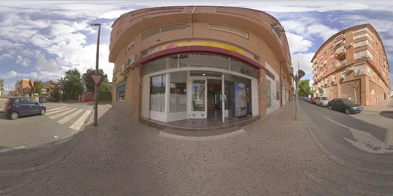 Bocateria Bolleria Y Golosinas Choni - Tienda de golosinas en Alcantarilla - foto 2
