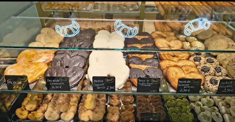 Pastelería Artesanal Manolo Avd. Viñuelas, Tres Cantos - Madrid