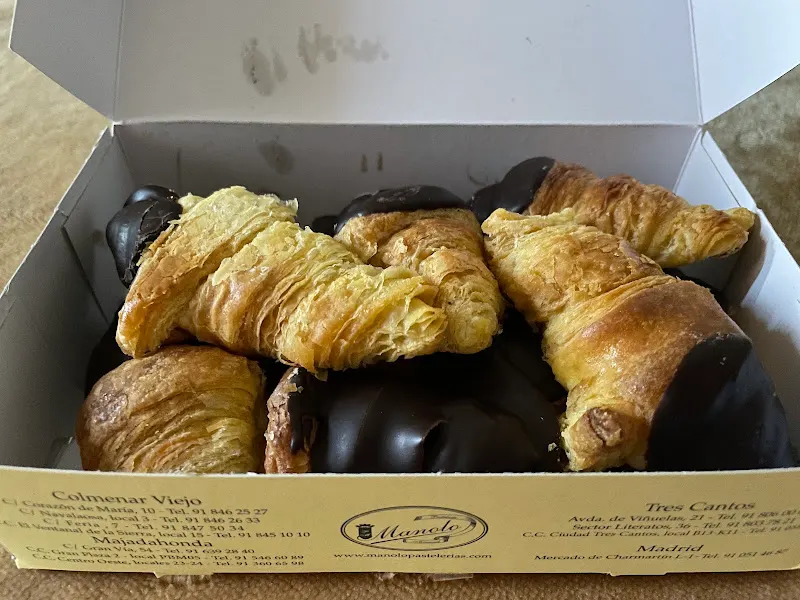 Pastelería Manolo by Hermanas Manzano - Tres Cantos