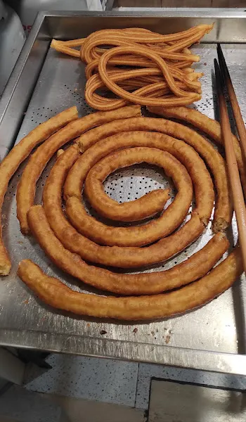 Chocolateria Pastelería Lucía (Todas las mañanas) - Tomelloso