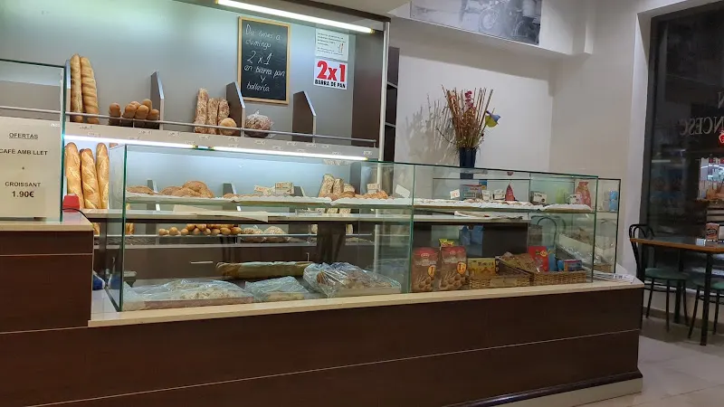 Forn De Pa Sant Francesc Cafeteria - El Vendrell