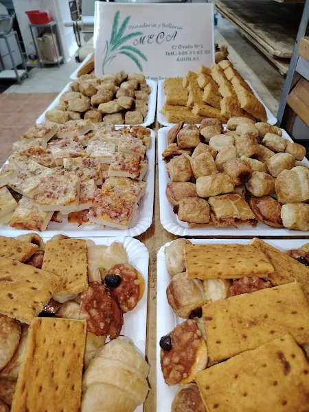 Panadería ~ Pastelería Juani - Panadería en Águilas - foto 3