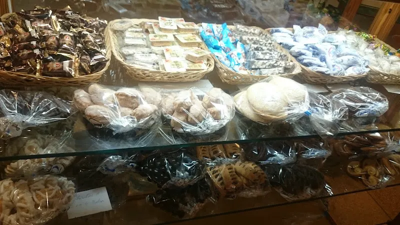 Panadería y Bollería Herrero S.L. - Panadería en Petrer - foto 2