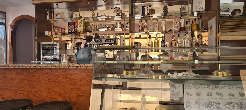Panadería y Cafetería Tomas - San Javier