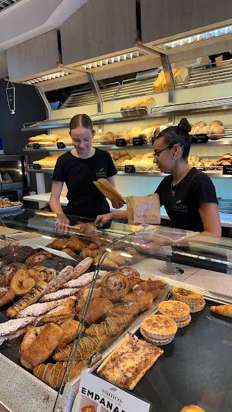 Samos Deli - Proxim Siesta - Panadería en Santa Eulalia del Río - foto 2