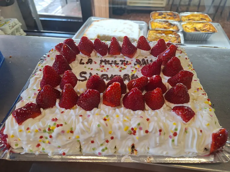 Forn St Agusti Bolleria - Panadería en Xirivella - foto 2