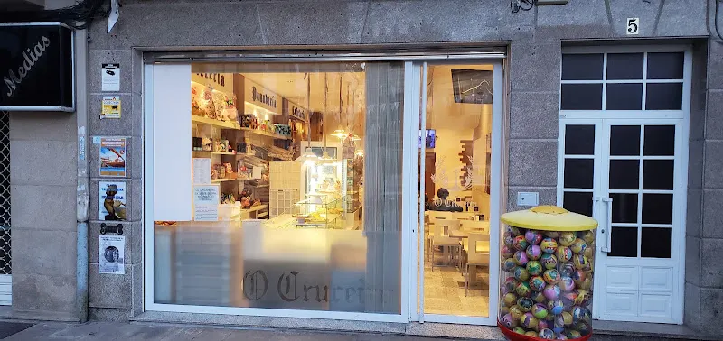 Panadaría - Cafetaría O Cruceiro - Redondela